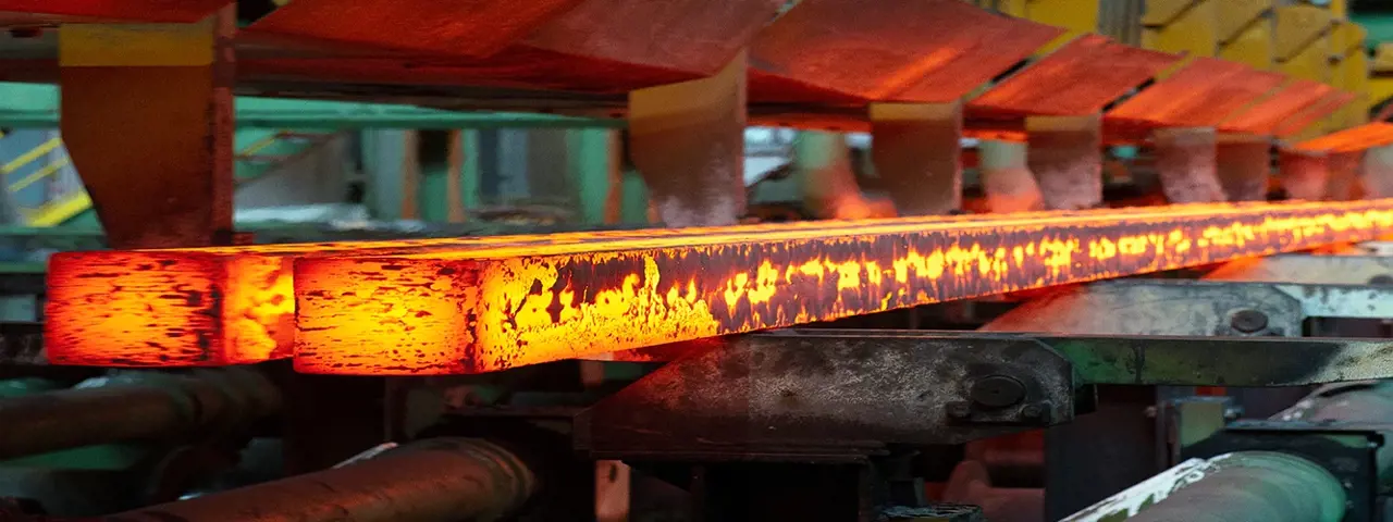 Hot metal, factory, large component